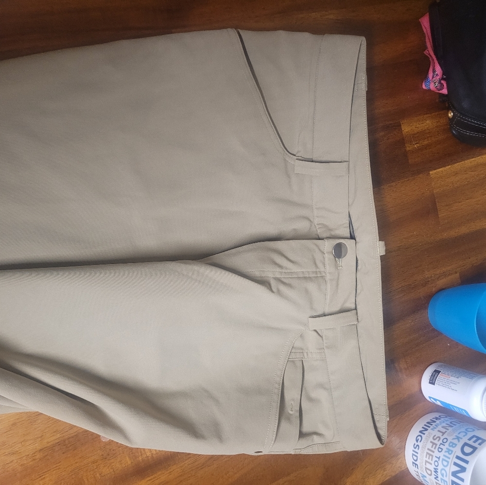 Lululemon pants - Picture 8 of 11